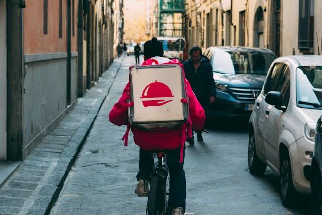 Roteirização de entregas: 5 passos para organizar o delivery